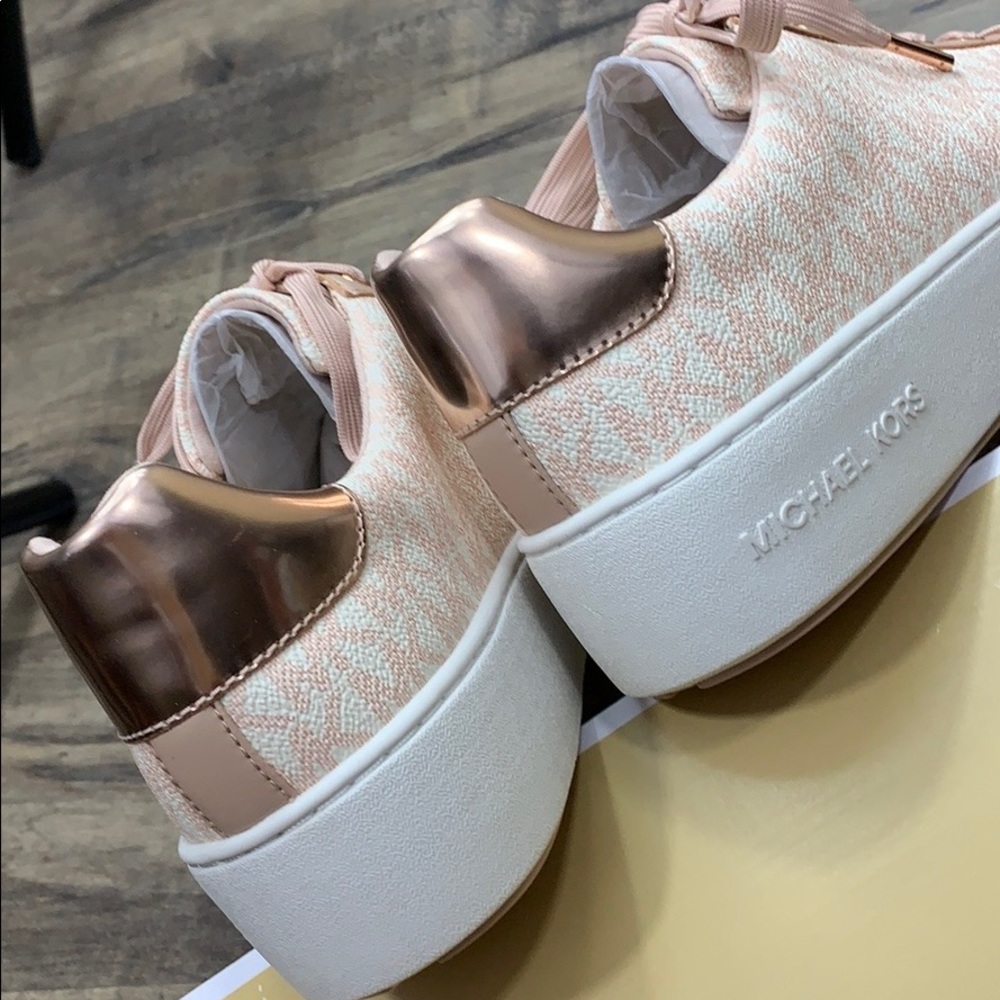 MICHAEL KORS POPPY LACE UP MINI MK LOGO PVC PINK - Picture 8 of 16